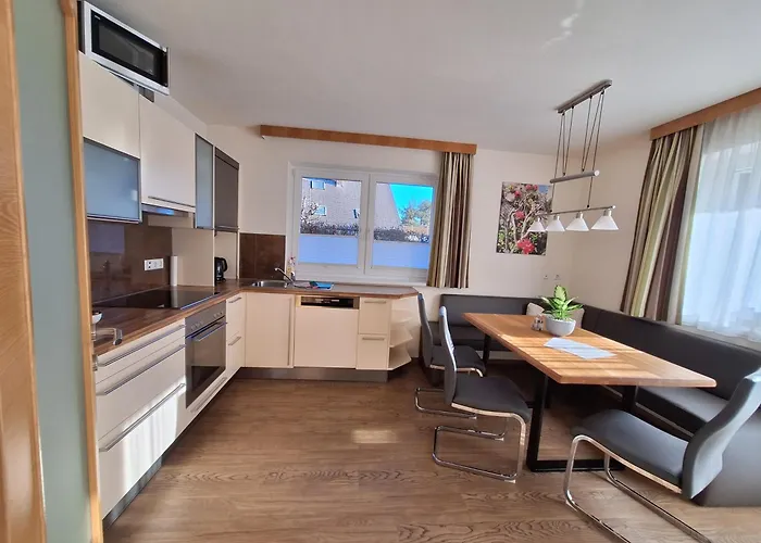 Schladmingerin Апартаменти Шладмінг